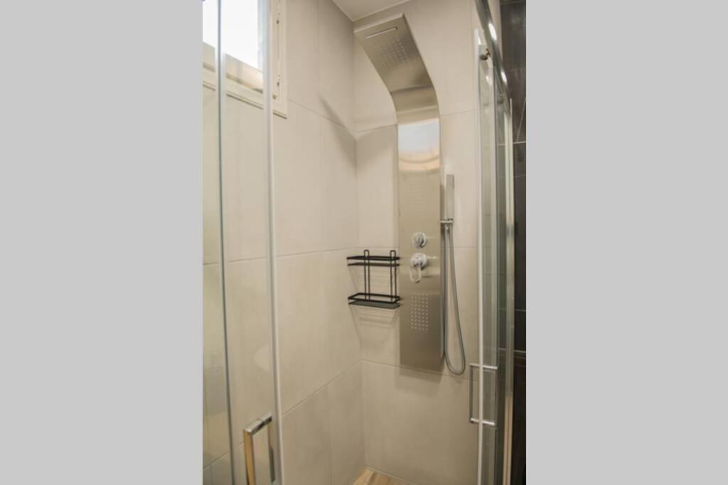 Elegant Apartment In The Heart Of Heraklion Екстер'єр фото