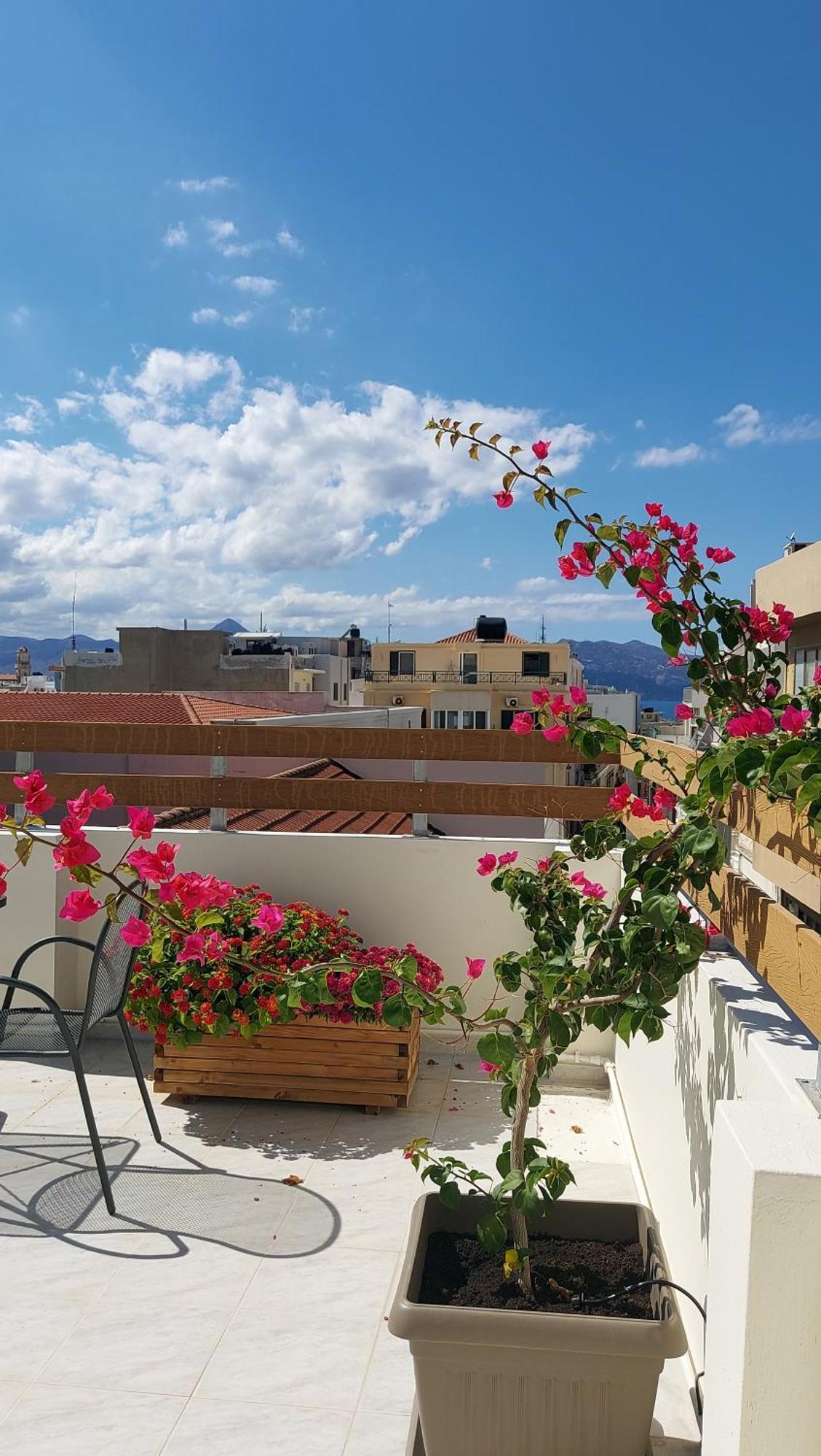 Elegant Apartment In The Heart Of Heraklion Екстер'єр фото