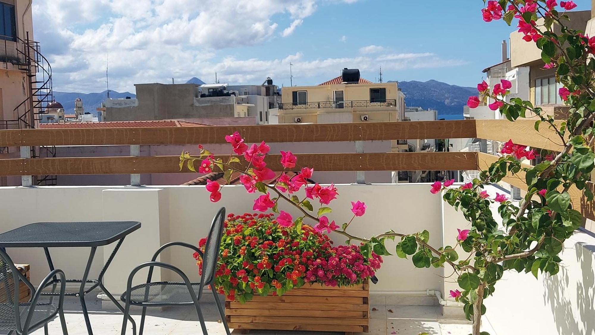 Elegant Apartment In The Heart Of Heraklion Екстер'єр фото